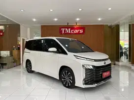Toyota Voxy 2022 Bensin