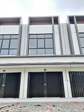 RUKO 2 LANTAI DI KAWASAN PASAR GROSIR DAYA