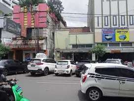 DIJUAL RUMAH & RUANG USAHA DI JL OTISTA BANDUNG