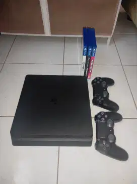 PS4 Slim 500 GB