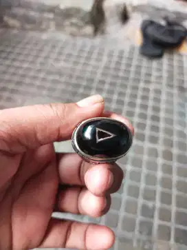 Batu Yaman Wulung combong segitiga