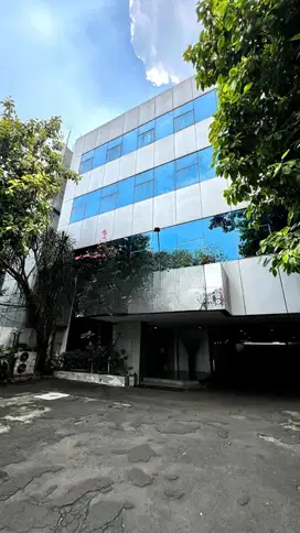 Gedung Perkantoran Menteng 4Lt Luas 2500m Ada Lift Semi Furnish