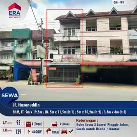 Disewakan ruko 3lt di pinggir Jl. Hasanuddin - Pontianak