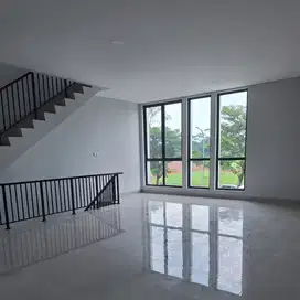 Disewakan ruko 3lt di boulevard Kota Wisata
