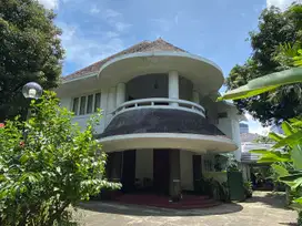 DI JUAL RUMAH Lokasi Prime Area Jl. Imam Bonjol - Menteng Jakarta Pus