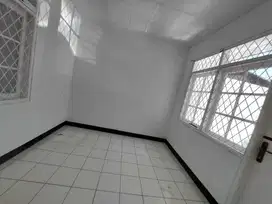 Disewakan Rumah Nyaman cantik siap hunidi Arcamanik