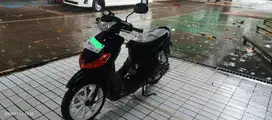 Mio smile hitam