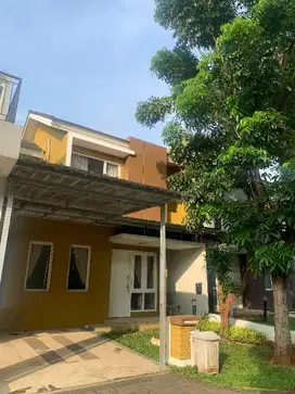Disewakan Rumah Kawasan Elite Foresta BSD City Semi Furnished
