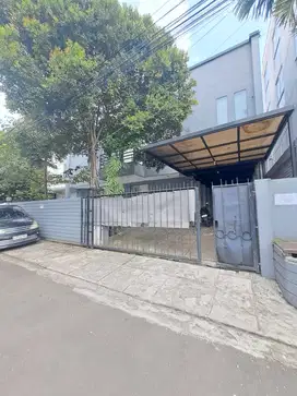 Disewakan rumah bagus cocok untuk Hunian atau kantor at Kebayoran baru
