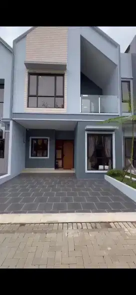 Ruanh dikemang bogor dengan fasilitas kolam renang