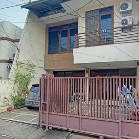 Rumah Dijual Lokasi Strategis di Duri Kepa Jakarta Barat