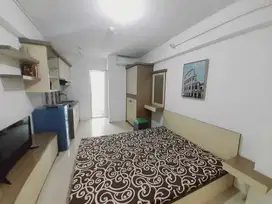 DISEWAKAN STUDIO FURNISHED HELICONIA BASSURA CITY APARTEMEN FREE IPL