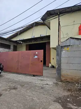 Di sewakan gudang harga murah,, gudang siap pakai,, di cipondoh