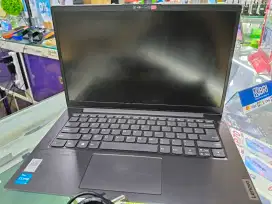 LENOVO V14 i3 siap pakai, kondisi Bagus, berfungsi semua
