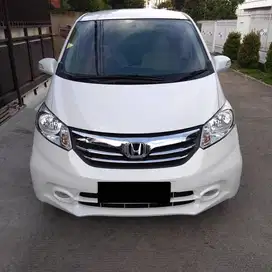 Honda FREED E PSD 2013