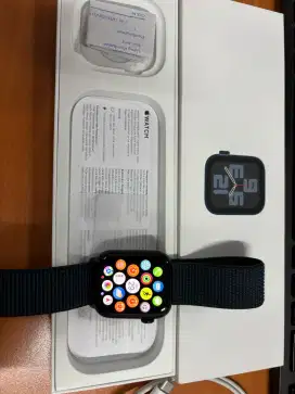 APPLE WATCH SE 2 44MM GARANSI ON GARANSI RESMI