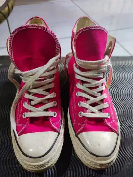 Converse 70s cactus flower