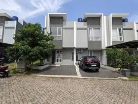 RUMAH SECOND BAGUS! Serpong Jaya, Dekat Mall Paradise Walk!
