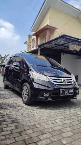 Honda Freed E PSD 1.5 Automatic Tahun 2014