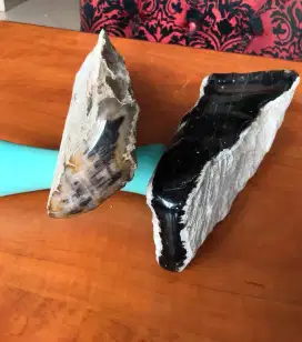 Bongkahan batu akik