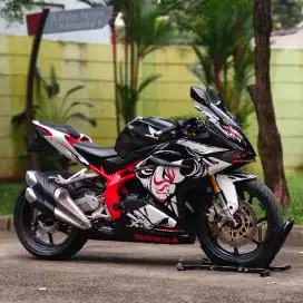 HONDA CBR250RR NIK 2018 NON ABS GANTENG MAXIMAL!