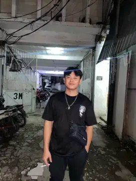 Mencari pekerjaan , security,restoran dll