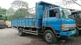 Mobil Truk HINO puso