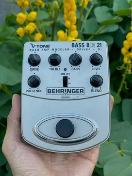 V-tone behringer bass pedal