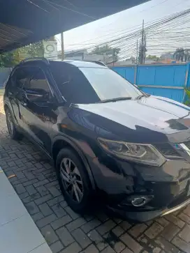 Nissan Xtrail 2.5 AT tahun 2015