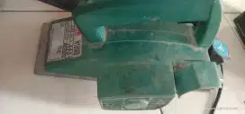 Mesin Serut Makita