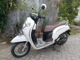 HONDA SCOOPY PUTIH KM 32RB ASLI 2020