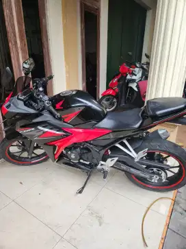 Cbr 150 merah hitam 2019 gbm