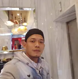 Mencari pekerjaan office boy dan penjaga kos. Siap tinggal di mess.
