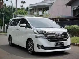 Toyota Vellfire G 2.5 AT 2017
