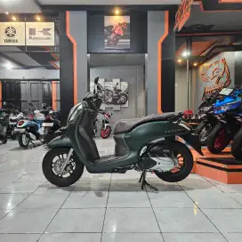 SCOOPY PRESTIGE 2022