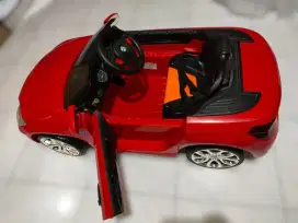 Mobil mainan anakaki