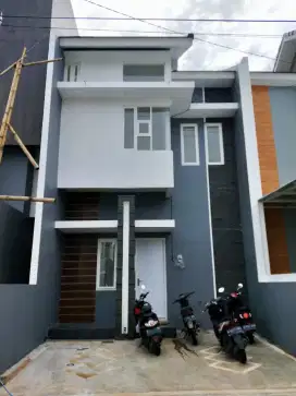 Hunian Rumah Villa 2 Lantai Mewah Kamar 3 Gratis Pajak Notaris Malang