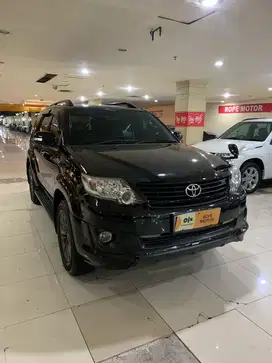 Toyota Fortuner..G.TRD.2.7 A/T 2014 .