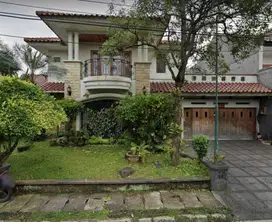 DIJUAL rumah 2 lantai di cluster River park