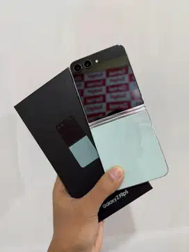Samsung flip 5 8/256