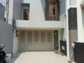 Pintu lipat minimalis bergaransi