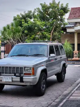 Jeep Xj Cherokee 2.5 manual 2000 ( NA2NK MOTOR )
