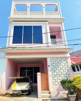 Rumah Cantik 3 Lantai Cluster Catalina Samping Mall Gading Serpong