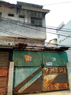 Rumah 2lt di Jl Bambu Kuning Pulo Kby Baru Jakarta Selatan