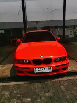 Bmw 528i 1999 A/T
