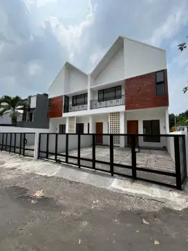 Rumah Scandinavian 2 Lantai Dekat Jogjabay 10 Menit Ke Kampus UGM