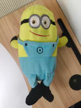 Boneka Minion Ukuran Sedang