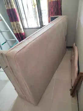 tempat tidur kasur jual murah mau pindahan