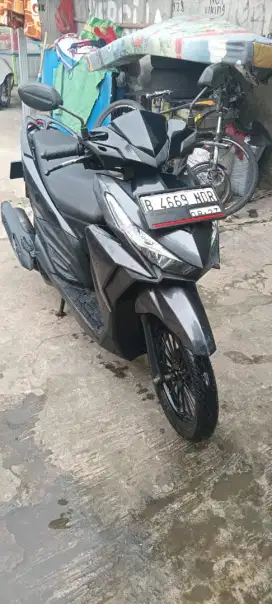 Jual Vario 125 lengkap mesin wus enak betul...
