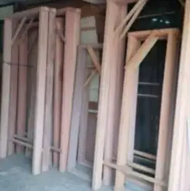Jual kusen pintu jendela dari bahan kayu